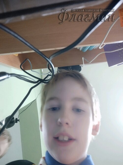 51ed5d11.ID Photo.104428